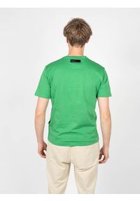 Plein Sport T-shirt | TIPS1135 | Mężczyzna | Zielony. Okazja: na co dzień. Kolor: zielony. Materiał: bawełna. Wzór: aplikacja, nadruk. Styl: sportowy