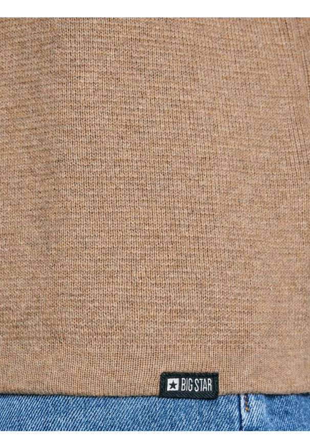 Big-Star - Sweter męski z kapturem beżowy Hoodsy 805. Typ kołnierza: kaptur. Kolor: beżowy. Materiał: jeans. Styl: klasyczny