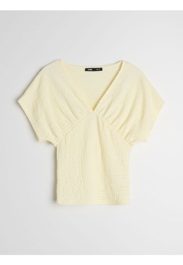 Sinsay - Bluzka z dekoltem V i marszczeniem z przodu - kremowy. Kolor: kremowy