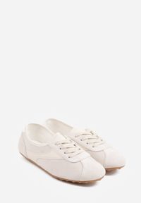 Born2be - Beżowe Sneakersy z Imitacji Zamszu w Stylu Kultowych Tenisówek Aelliana. Okazja: na co dzień. Kolor: beżowy. Materiał: zamsz. Szerokość cholewki: normalna #4