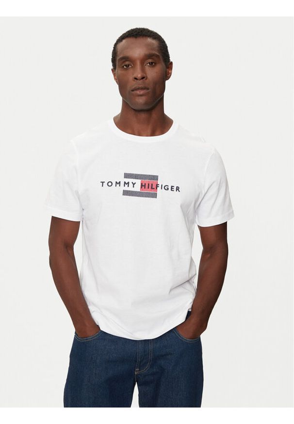 TOMMY HILFIGER - Tommy Hilfiger T-Shirt MW0MW36455 Biały Regular Fit. Kolor: biały. Materiał: bawełna