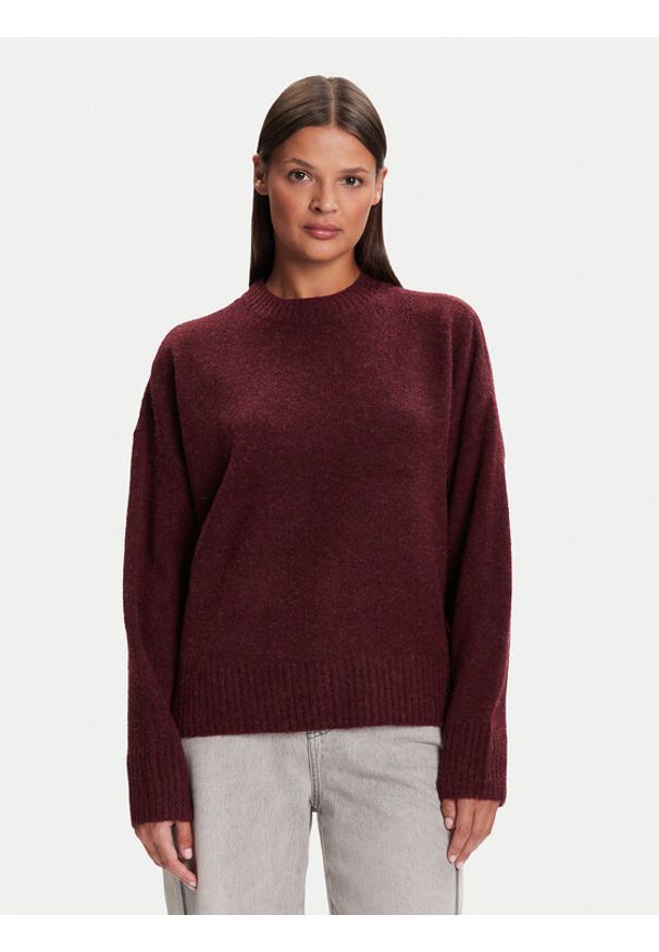Vero Moda Sweter Boom 10320463 Bordowy Loose Fit. Kolor: czerwony. Materiał: syntetyk
