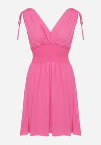 Born2be - Różowa Sukienka z Kopertowym Dekoltem Ściągana na Ramionach z Gumką w Talii Cornia. Typ kołnierza: dekolt kopertowy. Kolor: różowy. Typ sukienki: kopertowe #5