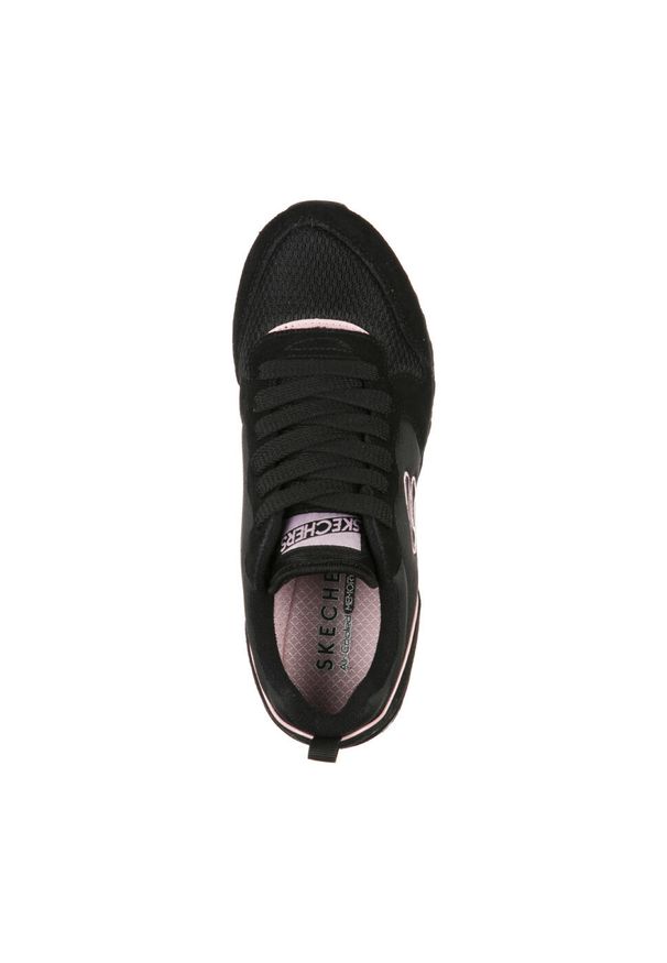 skechers - Buty do chodzenia damskie Skechers OG 85 Step N Fly. Zapięcie: sznurówki. Kolor: czarny. Materiał: materiał, tkanina, syntetyk. Szerokość cholewki: normalna. Sport: turystyka piesza