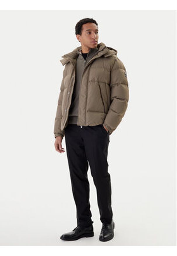 BOSS Kurtka zimowa H-Corbinian5 50548727 Brązowy Regular Fit. Kolor: brązowy. Materiał: syntetyk. Sezon: zima