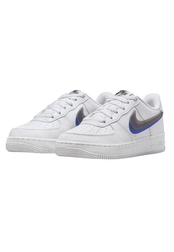 Nike - Damskie Skórzane Buty Sportowe Air Force 1 Swoosh. Kolor: biały. Materiał: skóra. Sezon: zima. Styl: sportowy
