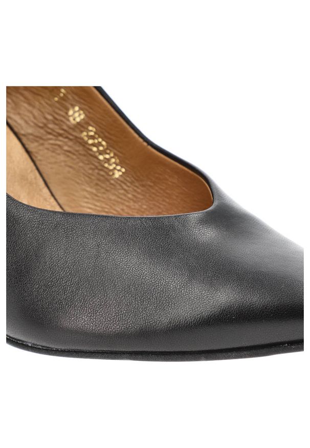 Czarne Czółenka Clasicco Eleganckie Skórzane Buty. Zapięcie: bez zapięcia. Kolor: czarny. Materiał: skóra. Szerokość cholewki: normalna. Obcas: na obcasie. Styl: elegancki. Wysokość obcasa: średni