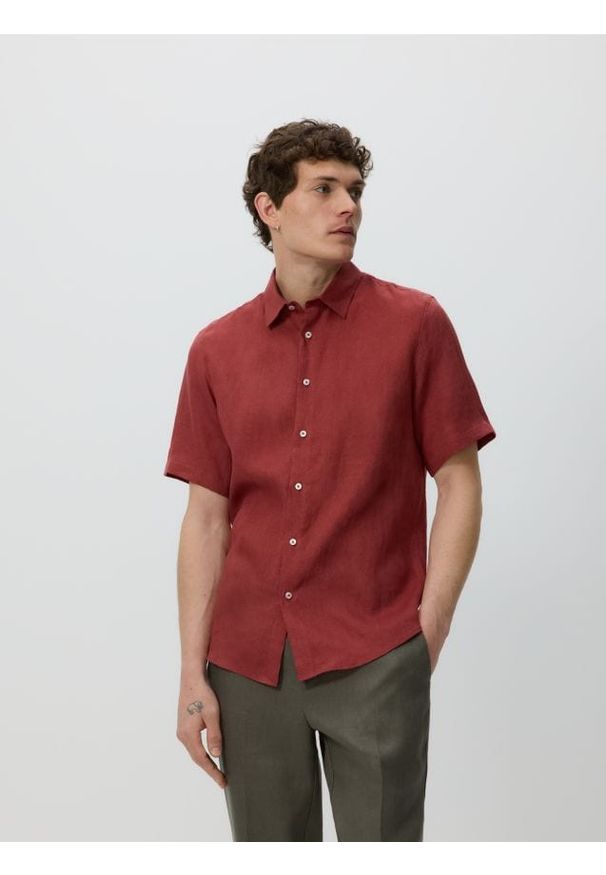 Reserved - Lniana koszula slim fit - bordowy. Kolor: czerwony. Materiał: len