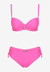 Born2be - Fuksjowe Bikini Biustonosz i Majtki Figi Ozdobione Metalicznymi Aplikacjami Kinionela. Kolor: różowy. Wzór: aplikacja