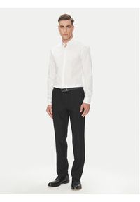Calvin Klein Koszula Essential LV019EU030 Biały Slim Fit. Kolor: biały. Materiał: bawełna #5