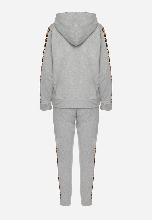 Born2be - Szary Komplet Dresowy Bluza i Spodnie ze Zdobieniami w Panterkę Solhiris. Kolor: szary. Materiał: dresówka. Wzór: aplikacja, motyw zwierzęcy