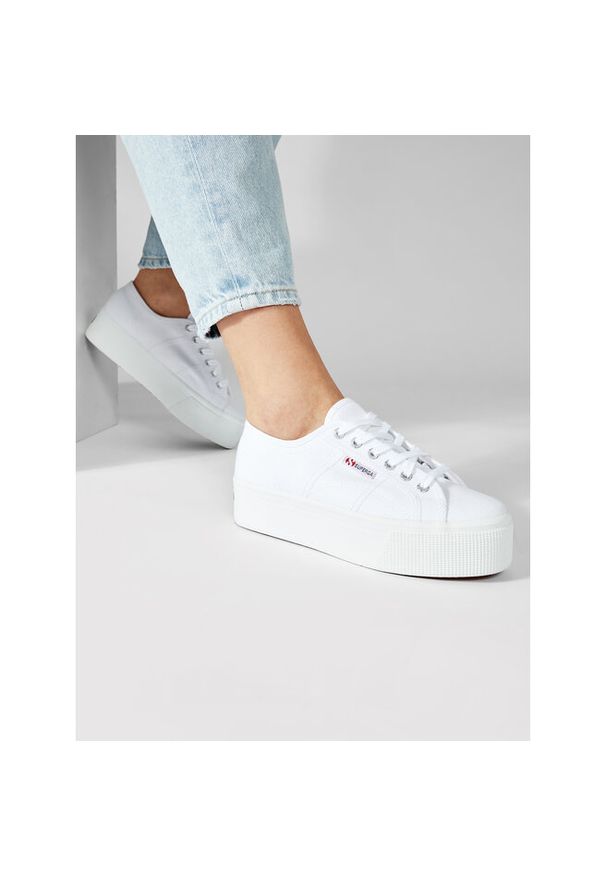 Tenisówki Superga. Kolor: biały