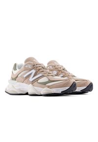 Buty unisex New Balance U90606BI – beżowe. Kolor: beżowy. Materiał: materiał, zamsz, syntetyk, guma, skóra. Szerokość cholewki: normalna. Sport: turystyka piesza #5