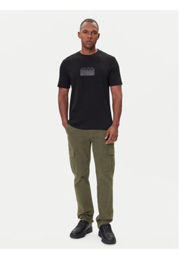 Hugo - HUGO T-Shirt Delastio 50546867 Czarny Regular Fit. Kolor: czarny. Materiał: bawełna