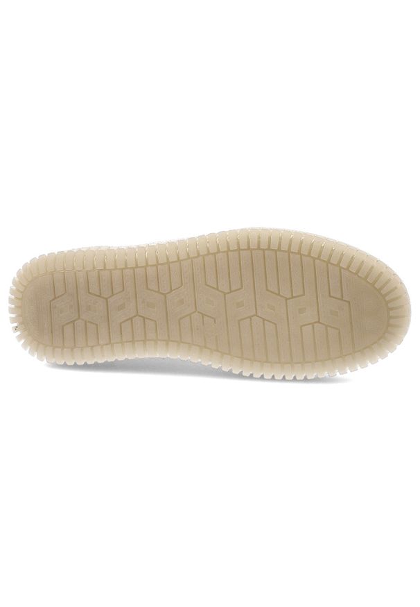 Półbuty damskie Vinceza, cholewka ze skóry naturalnej z perforacją zapewniającą przewiewność lekka podeszwa i klasyczne wiązanie, białe, 79598. Okazja: na co dzień. Zapięcie: sznurówki. Kolor: biały. Materiał: skóra. Szerokość cholewki: normalna. Styl: klasyczny