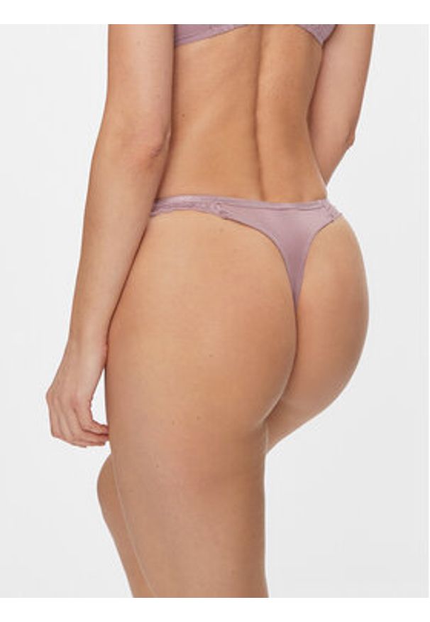 Hunkemöller Stringi Daisy String R 203608 Fioletowy. Kolor: fioletowy. Materiał: syntetyk