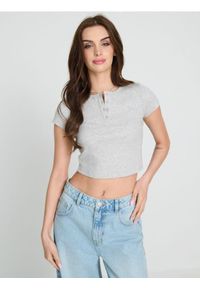 Sinsay - Crop top z guzikami - szary. Kolor: szary