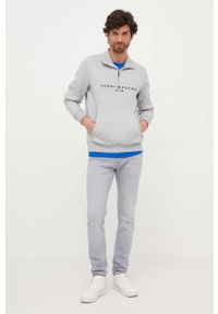 TOMMY HILFIGER - Tommy Hilfiger bluza męska kolor szary z nadrukiem. Kolor: szary. Materiał: bawełna. Długość: krótkie. Wzór: nadruk #2