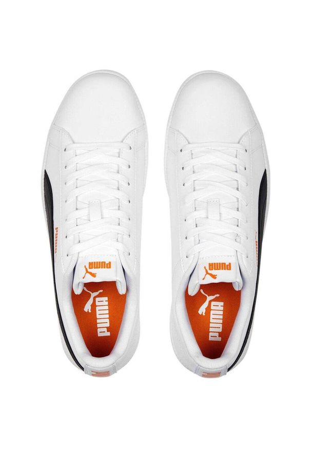 Buty Puma Up. Zapięcie: sznurówki. Kolor: biały, czarny, pomarańczowy, wielokolorowy. Materiał: syntetyk, materiał. Szerokość cholewki: normalna. Sport: turystyka piesza