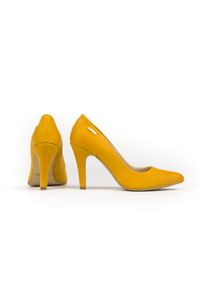 Zapato - nubukowe szpilki - skóra naturalna - model 035 - kolor żółty (39). Okazja: do domu. Kolor: żółty. Materiał: skóra, nubuk. Wzór: nadruk. Sezon: lato. Obcas: na szpilce. Styl: klasyczny, wizytowy, elegancki. Wysokość obcasa: średni #2