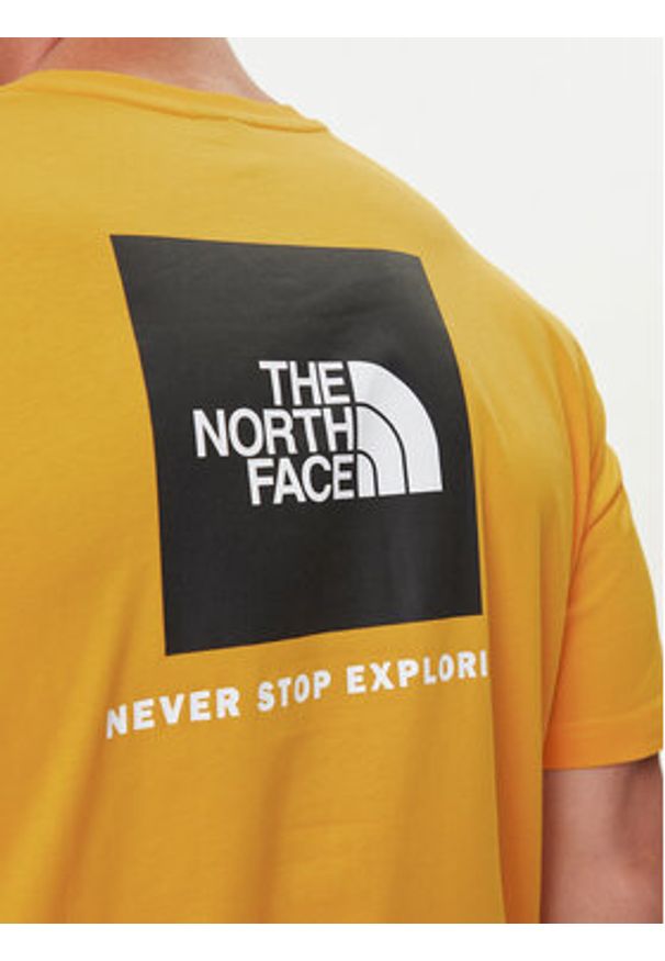 The North Face T-Shirt Redbox NF0A87NP Żółty Regular Fit. Kolor: żółty. Materiał: bawełna