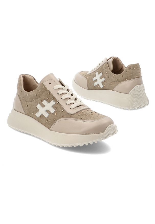 Beżowe Sneakersy Karino Stylowe Obuwie Damskie Ze Skóry Naturalnej. Okazja: na co dzień. Zapięcie: sznurówki. Kolor: beżowy. Materiał: skóra. Styl: elegancki