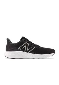 Buty do biegania New Balance 411. Zapięcie: sznurówki. Kolor: czarny. Materiał: materiał. Szerokość cholewki: normalna. Sport: bieganie, turystyka piesza