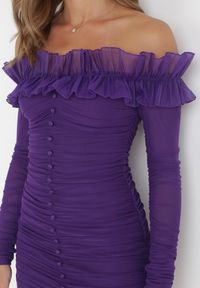 Born2be - Ciemnofioletowa Dopasowana Sukienka Hiszpanka z Falbanką Turlia. Typ kołnierza: dekolt hiszpanka. Kolor: fioletowy. Wzór: aplikacja #2
