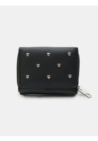 Sinsay - Mały portfel z imitacji skóry i ozdobnymi sercami - czarny. Kolor: czarny. Materiał: skóra #1