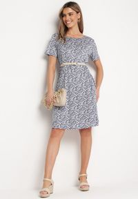 Born2be - Granatowa Sukienka w Drobne Kwiatki z Krótkim Rękawem z Wiskozy Cilarnid. Kolor: niebieski. Materiał: wiskoza. Długość rękawa: krótki rękaw. Wzór: kwiaty #2