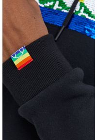 Ellesse bluza Rainbow pack kolor czarny z kapturem z aplikacją. Okazja: na co dzień. Typ kołnierza: kaptur. Kolor: czarny. Materiał: dzianina. Wzór: aplikacja. Styl: casual #11