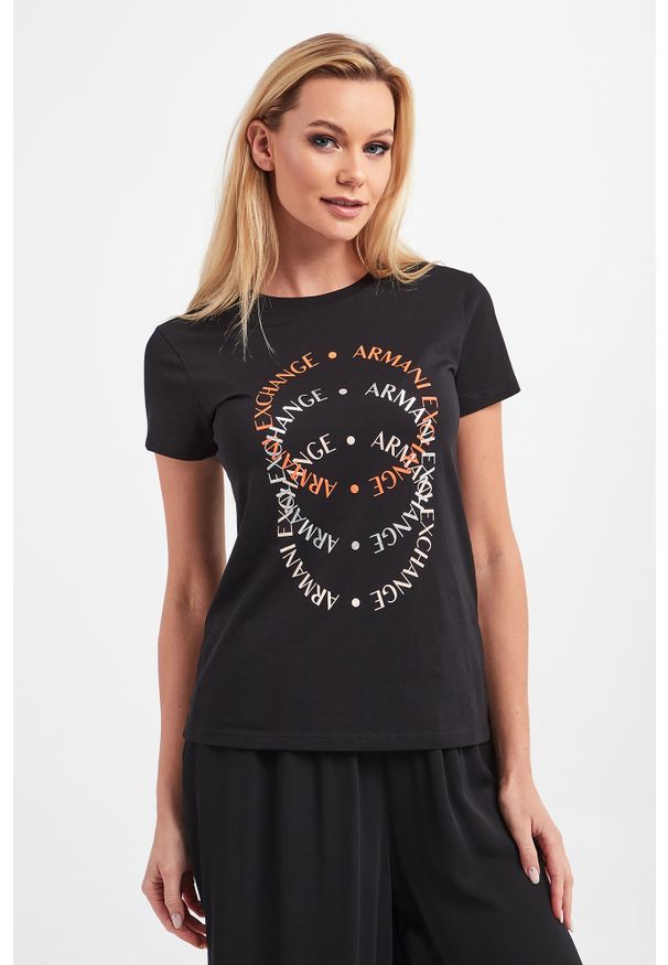 Armani Exchange - T-SHIRT ARMANI EXCHANGE. Materiał: bawełna. Długość rękawa: krótki rękaw. Długość: krótkie. Wzór: nadruk, kolorowy