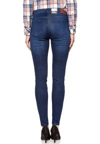 Wrangler - WRANGLER SKINNY SOFT BREEZE W28KRT21S. Wzór: aplikacja #6