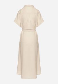 Born2be - Beżowa Sukienka z Wiskozy o Koszulowym Kroju z Wiązanym Paskiem Danisna. Okazja: na co dzień. Kolor: beżowy. Materiał: wiskoza. Długość rękawa: krótki rękaw. Wzór: aplikacja. Typ sukienki: koszulowe. Styl: klasyczny, casual, elegancki. Długość: midi #2