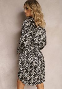 Renee - Czarna Pudełkowa Sukienka Mini z Wiązanym Paskiem Iina. Kolor: czarny. Materiał: satyna, tkanina, materiał. Wzór: kwiaty. Długość: mini #3