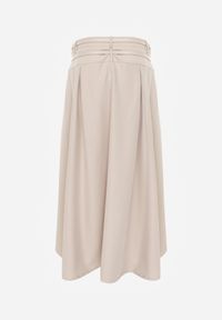 Renee - Jasnobeżowa Rozkloszowana Spódnica w Stylu Preppy z Kieszeniami i Podwójnym Paskiem Doripla. Okazja: na co dzień. Kolekcja: plus size. Kolor: beżowy. Długość: krótkie. Wzór: paski. Styl: elegancki, casual #8