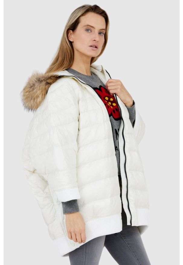 Blauer USA - BLAUER Ecru damski puchowy płaszcz z futrem jenota, Rozmiar XS. Kolor: biały. Materiał: futro, puch