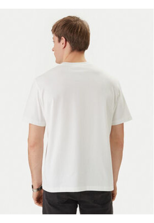 Calvin Klein T-Shirt LV04LF811G Biały Regular Fit. Kolor: biały. Materiał: bawełna