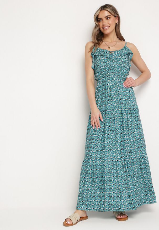 Born2be - Niebieska Wiskozowa Sukienka na Regulowanych Ramiączkach z Wiązaniem przy Dekolcie Srinesa. Okazja: na co dzień. Kolor: niebieski. Materiał: wiskoza. Długość rękawa: na ramiączkach. Sezon: wiosna, lato. Typ sukienki: proste. Styl: casual, elegancki