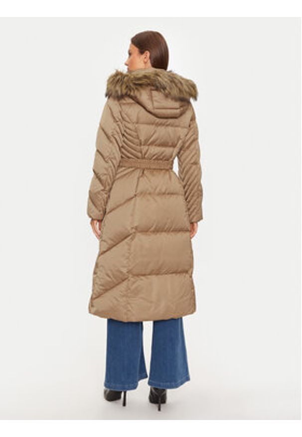 Guess Płaszcz zimowy New Olga W4BL41 WEX52 Beżowy Regular Fit. Kolor: beżowy. Materiał: syntetyk. Sezon: zima