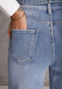 Renee - Niebieskie Jeansy High Waist Wide Leg z Bawełny Grynola. Stan: podwyższony. Kolor: niebieski. Długość: krótkie. Styl: street #6
