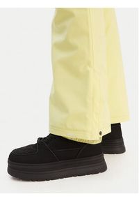 Roxy Spodnie snowboardowe Backyard ERJTP03299 Żółty Tailored Fit. Kolor: żółty. Materiał: syntetyk. Sport: snowboard #2