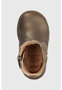 Geox botki skórzane dziecięce kolor brązowy. Nosek buta: okrągły. Zapięcie: rzepy. Kolor: brązowy. Materiał: skóra #5