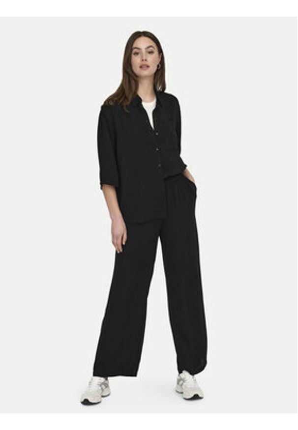 JDY Spodnie materiałowe Divya 15271184 Czarny Regular Fit. Kolor: czarny. Materiał: syntetyk