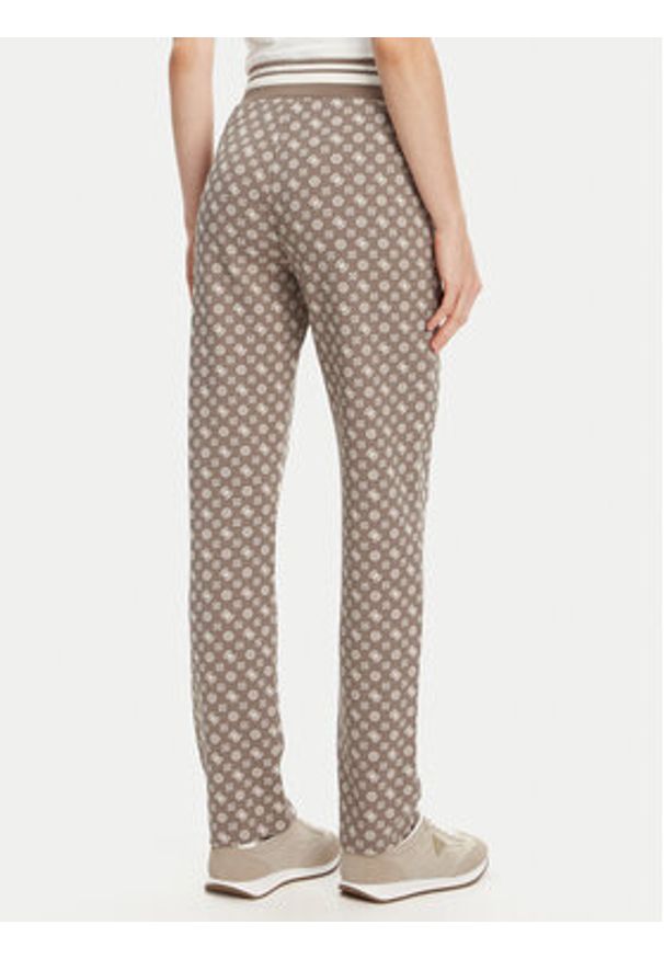 Guess Spodnie dresowe V5YB20 KB212 Brązowy Regular Fit. Kolor: brązowy. Materiał: syntetyk