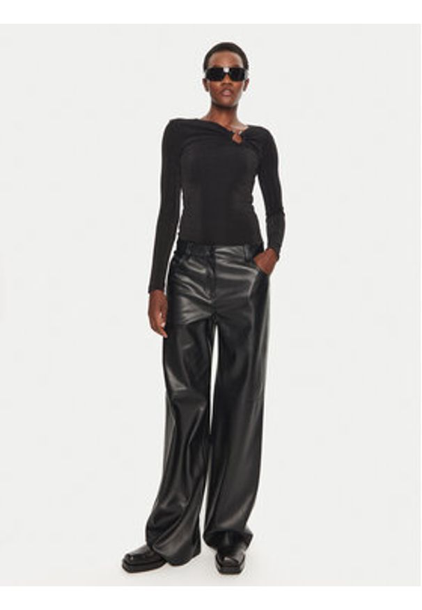Hugo Body 50525729 Czarny Regular Fit. Kolor: czarny. Materiał: syntetyk
