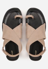 Born2be - Ciemnobeżowe Płaskie Sandały VICES z Imitacji Zamszu z Paskiem na Duży Palec Zepae. Okazja: do pracy, na co dzień. Zapięcie: pasek. Kolor: beżowy. Materiał: zamsz. Sezon: lato. Styl: elegancki, klasyczny, casual #9
