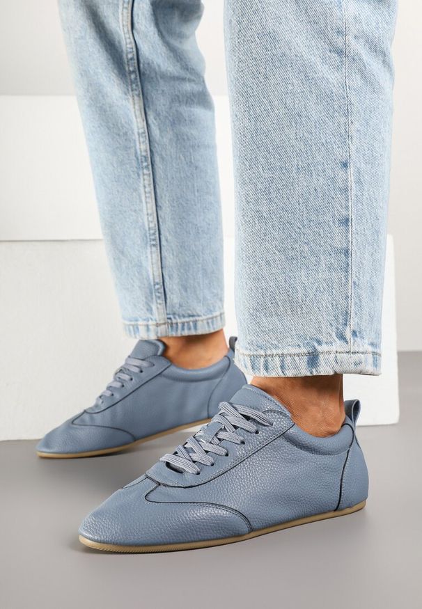 Renee - Niebieskie Tenisówki bez Zdobień z Ekoskóry Verillis. Kolor: niebieski. Materiał: jeans. Wzór: aplikacja