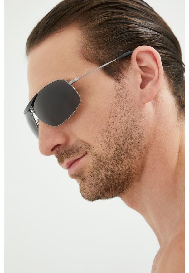 TOMMY HILFIGER - Tommy Hilfiger okulary przeciwsłoneczne męskie kolor czarny. Kolor: czarny