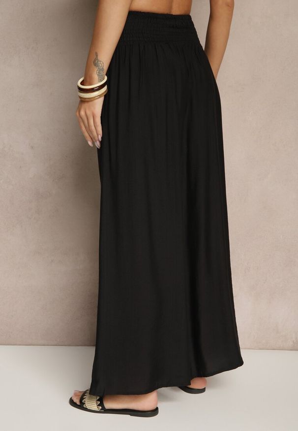 Renee - Czarne Spodnie z Wiskozą o Szerokim Kroju High Waist Orrana. Okazja: na co dzień. Stan: podwyższony. Kolor: czarny. Materiał: wiskoza. Styl: elegancki, casual